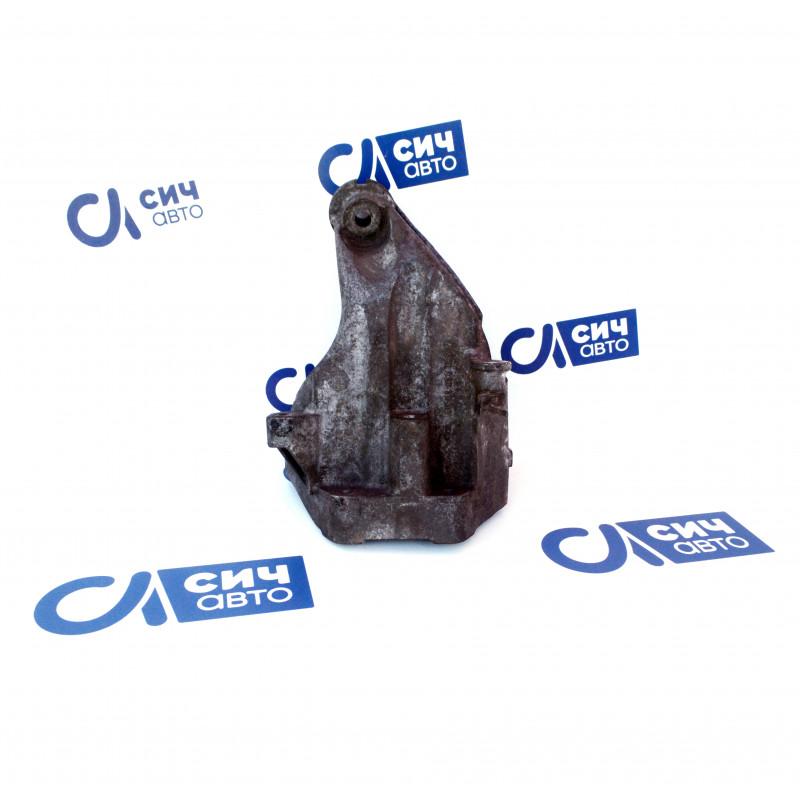 Кронштейн опоры двигателя (левый) MB Sprinter OM651 W906 2009-2017 А6512231304