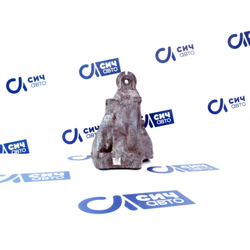 Кронштейн опоры двигателя (правый) MB Sprinter OM651 2009-2017 А6512231404