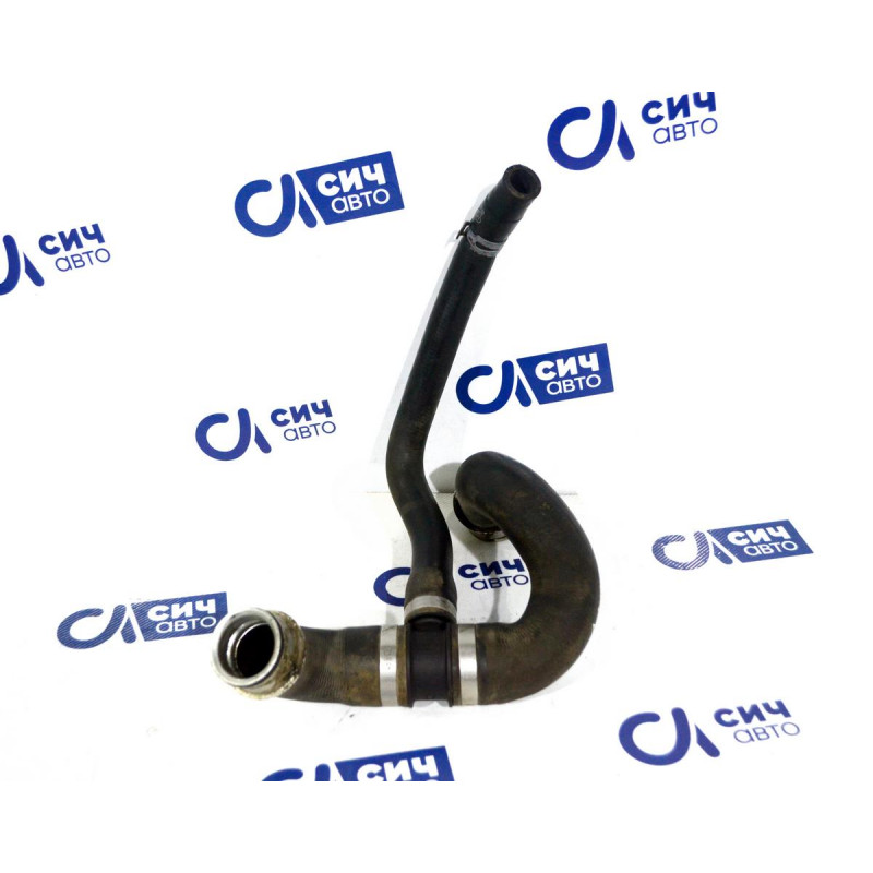 Патрубок водяной (с помпы на радиатор нижний) MB Sprinter W906 OM651 2009-2017