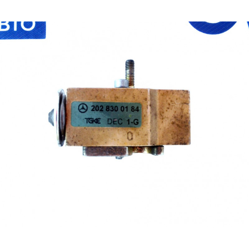 Клапан радиатора кондиционера (TRV) MB Sprinter W901-905 1996-2006