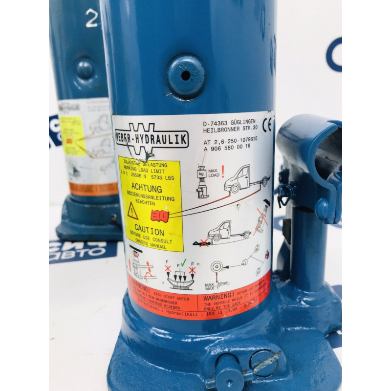 Домкрат гидравлический (2,6т.) Mercedes Sprinter 2006 -2017 А9065800003