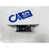 Скоба замка задней двери (метал кузов верх) Renault Trafic 2/Trafic 3