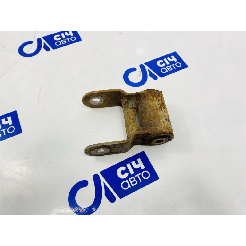 Серьга продольной рессоры RENAULT MASTER3 M9T B 670 2.3 dCi 2010 -