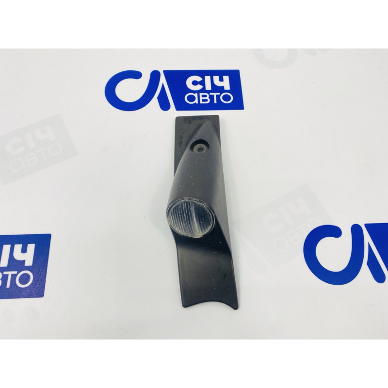 Габаритный фонарь левый (на крышу) MB Sprinter W906 2006-2017